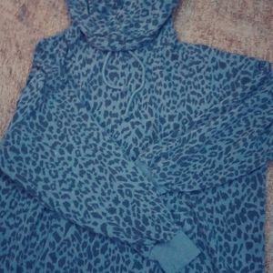 Leopard Print, Sweatshirt from American Eagle, it's a washed out light purple